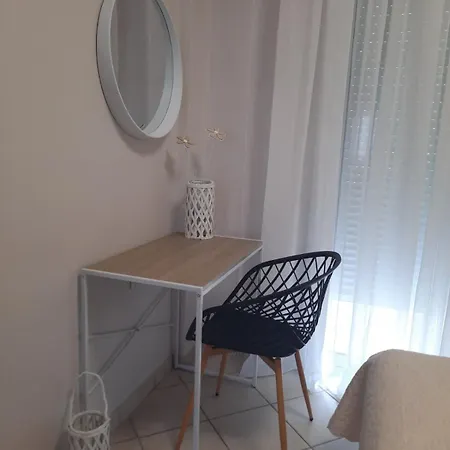 Olena * Nea Moudania