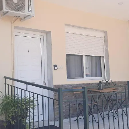 Olena Apartment Nea Moudania