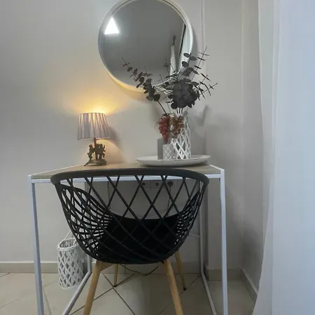 Apartment Olena Nea Moudania