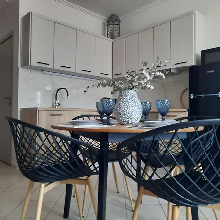 Olena Apartment *
